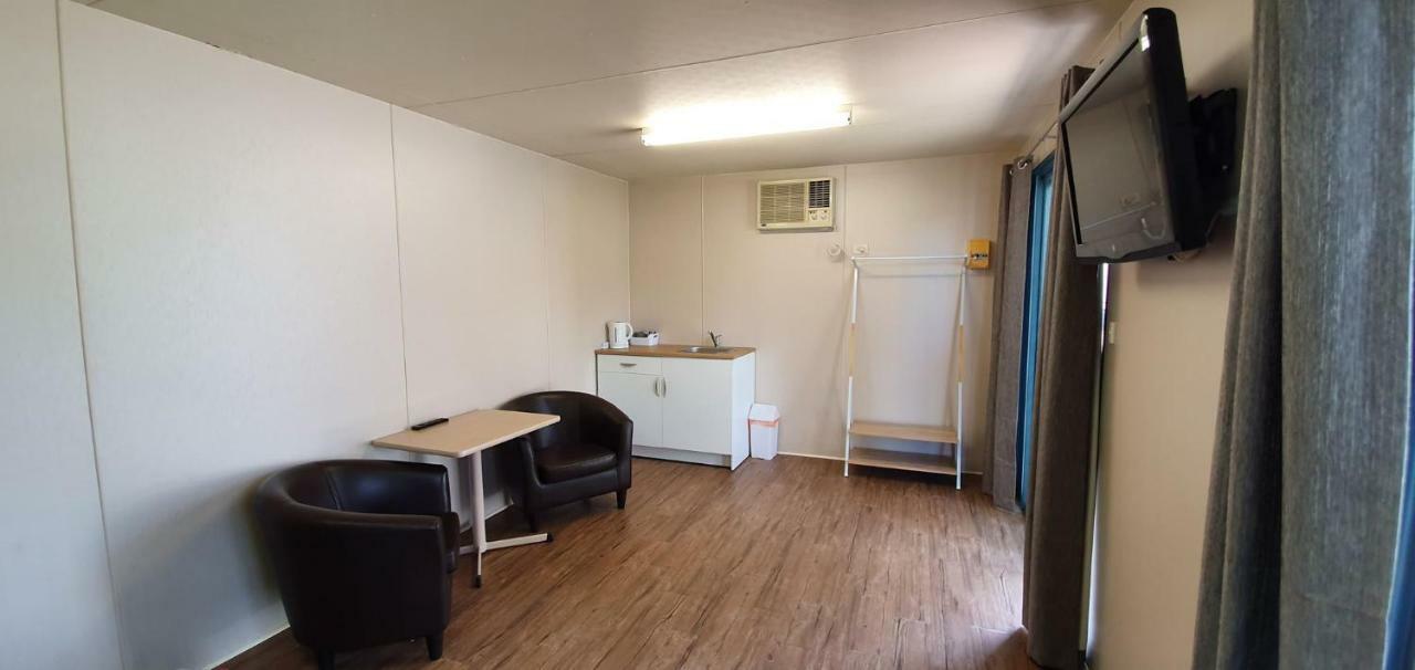 Pinjarra Caravan Park And Cabins Eksteriør billede