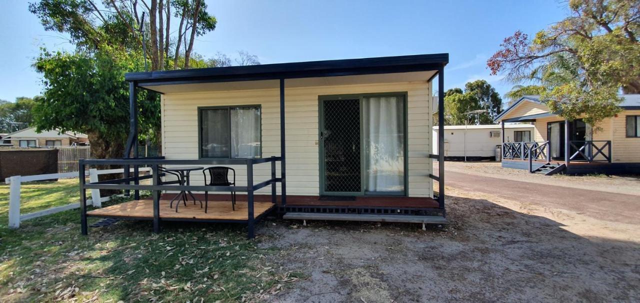 Pinjarra Caravan Park And Cabins Eksteriør billede